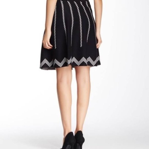 *Buy One Get One Free* Spense Black Chevron and White Border Knit Women's Skirt - Picture 2 of 5